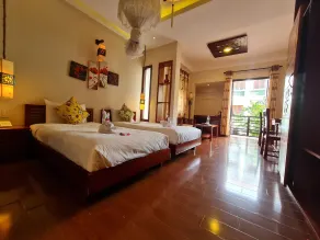Long Life Riverside Hotel - Room