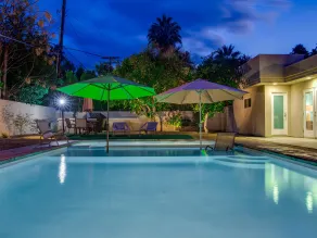 Boo Boo's Hideaway - Pool