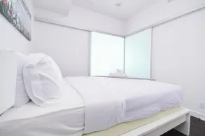 Plush Hotel Downtown Toronto - Rom