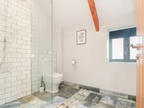 The Stables - Bathroom