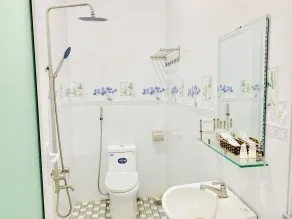 Mekong Rose Hotel - Bathroom