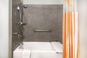 La Quinta Inn & Suites by Wyndham Mercedes Outlet Mall - Chambre