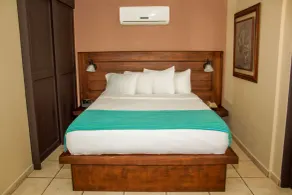 La Riviera Hotel - Room