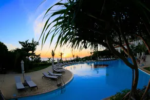 Hotel Nikko Alivila - Piscina