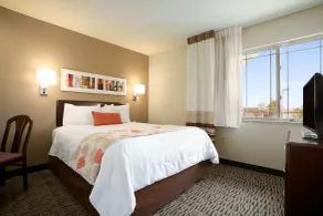 MainStay Suites Greensboro - Chambre