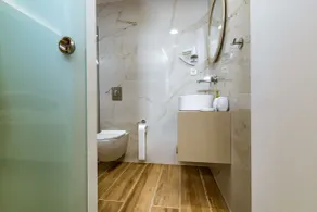 Konmari Boutique Suites - Bad
