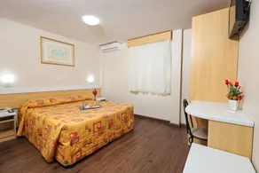 Hotel Express Terminal Tur - Rodoviária Porto Alegre - Room