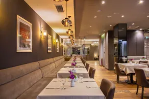 City Avenue Hotel - Restaurant