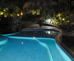 West Bay Lodge and Spa - Pool