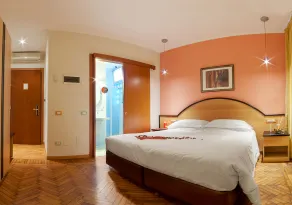 Hotel Touring - Chambre
