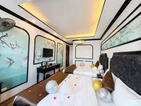 Crown Luxury Hotel - Zimmer