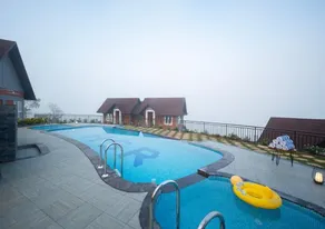 Hill Seasons Resorts and SPA - Pool