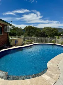 Roseville Motel and Apartments - Pool
