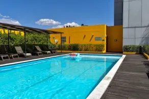 Courtyard by Marriott Leon at The Poliforum - Pool