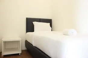 Signature 2BR at Apartment Tamansari Panoramic By Travelio - Chambre