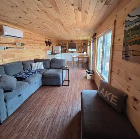 Ferienhaus mit Grill | Seeblick - Wohnbereich