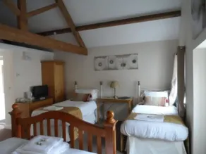 Mendip Spring Golf and Country Club - Room