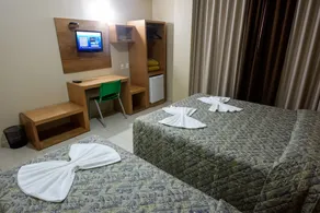 Prisma Plaza Hotel - Room
