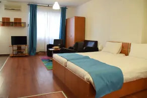 West Gate Studios - Room