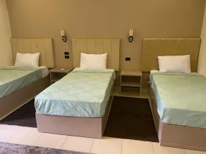 Golden Hoster - Habitación