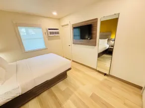The Depot Hotel - Room