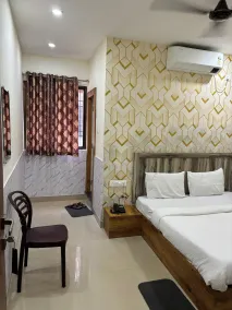 Hotel ARRAJ-Raipur - Room
