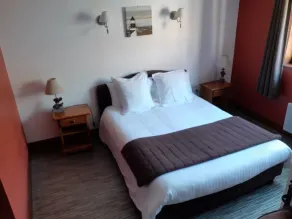 LOGIS - Auberge Du Colombier - Zimmer