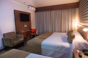 Hotel Continental Business - 200 metros do Complexo Hospitalar Santa Casa - Camera