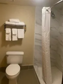 Comfort Inn & Suites Phoenix North - Deer Valley - Room