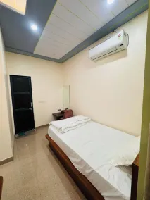 Hotel Shree Mangalam - Near Toran Dwar Khatu - Zimmer