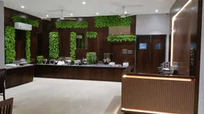 Alaukik Hotel - Restaurant