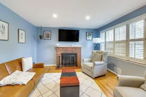 Maryland Home w/ Deck: 8 Mi to Washington, DC - Interni