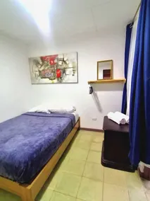 Airport Traveler's home. - Værelse
