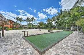 Naples Resort Townhome w/ Endless Amenities! - Interior
