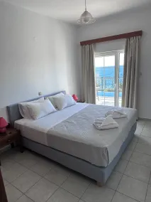 Cypriana Apartments - Zimmer