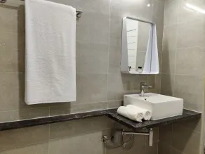 Olive Zip Indiranagar Metro by Embassy Group - Bad