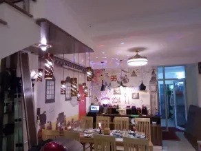Friendly Home Hotel - Restaurant