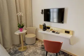 Best Western Plus Comedie Saint Roch - Room