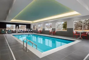 Tru By Hilton Oshkosh - Piscine