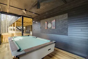 Mountain Retreat in Commerce w/ Billiards + Darts - Interiör