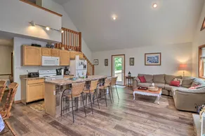 NOUVEAU! Lake Harmony Home avec bain à remous, terrasse et salle de jeux - Intérieur