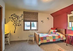 Hip Downtown Cottage - Walk to Beach, Pier, Dining - Interiør