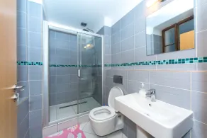 Hostel Orange - Bathroom