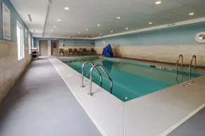 Holiday Inn Express Hartford-Newington by IHG - Pool