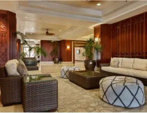 Honua Kai Resort And Spa By Maui Resort Rentals - Coin salon dans le hall