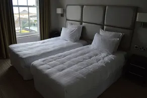 Cliff Hotel - Chambre