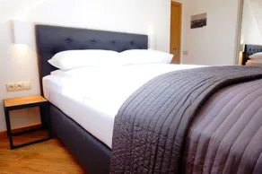 Piano Apartments - Room