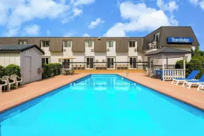 Travelodge by Wyndham Gananoque - Piscine