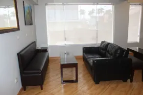 Hostal Bond - Lobby sitting area