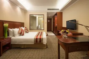 Ramada by Wyndham Pearl Guangzhou - Room